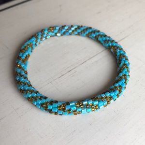 4/$10 ✨ Lily and Laura Bracelet